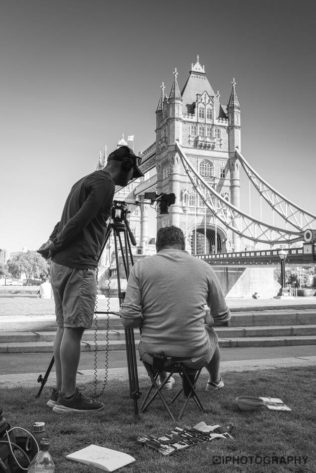 ian fennelly urban sketch of tower bridge