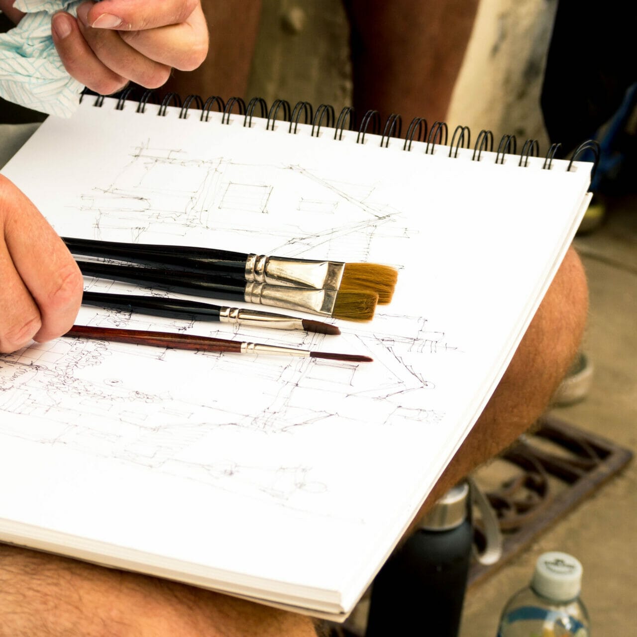 The Benefits of Sketching Outside Urban Sketch Course with Ian Fennelly